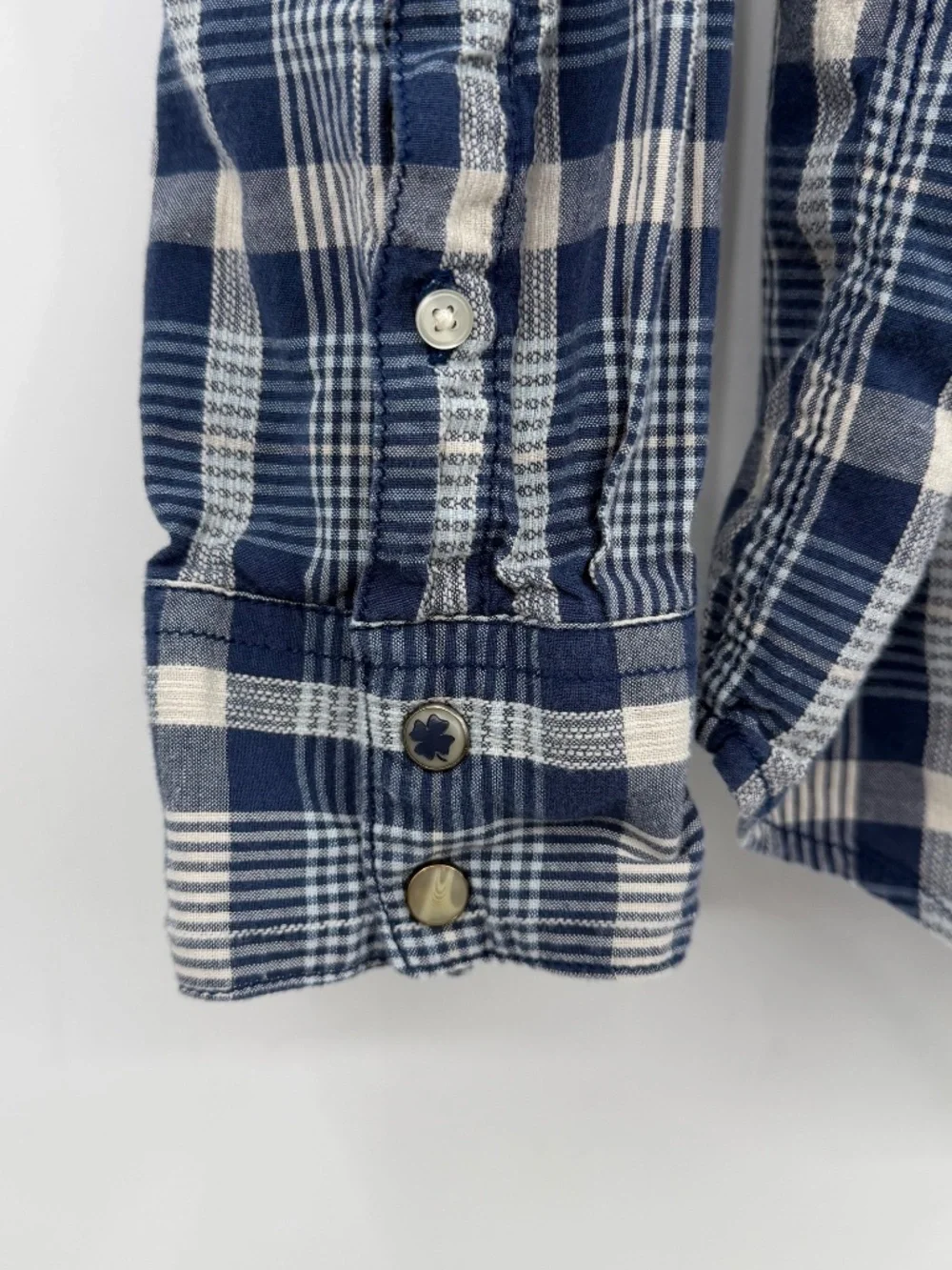 Lucky Brand Shirt Men XL Blue Pearl Snap Buttons Up Long Sleeve Western Plaid